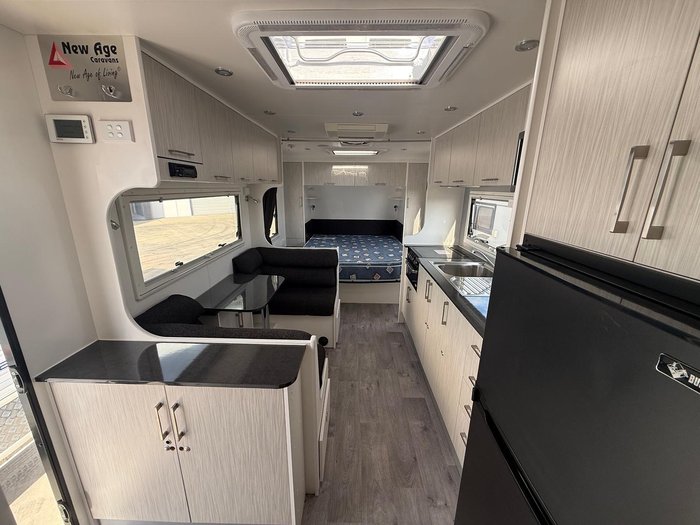 2018 New Age Caravans Manta Ray Mr19er Enduro