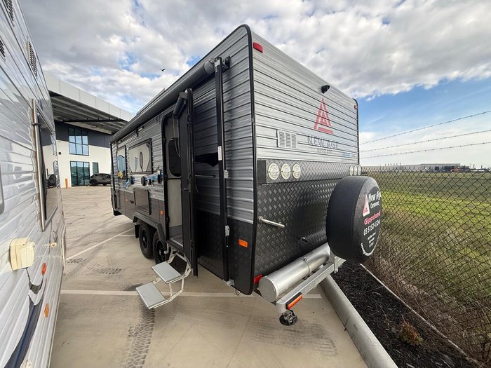 2018 New Age Caravans Manta Ray Mr19er Enduro