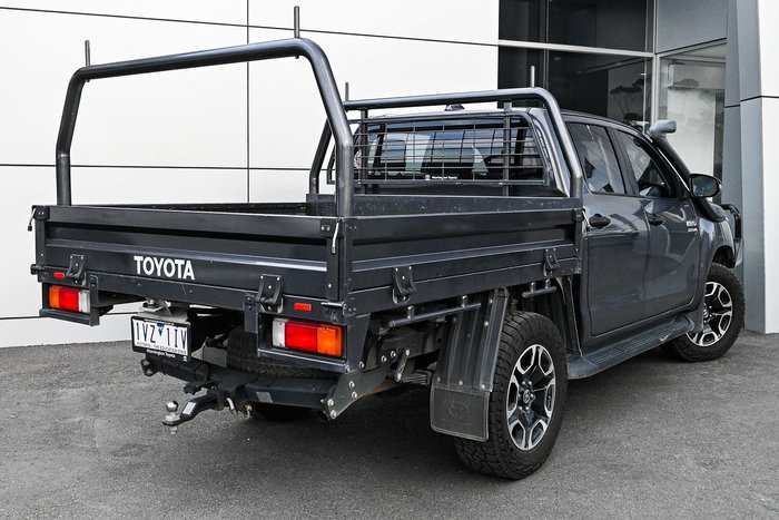 2022 Toyota Hilux SR