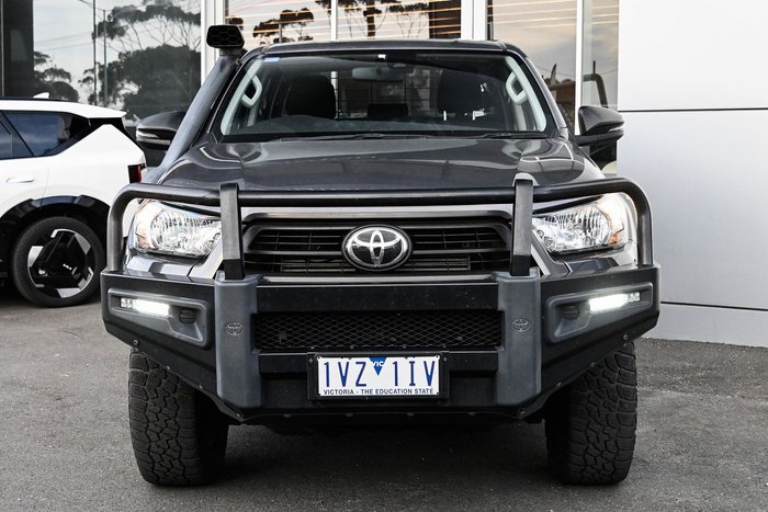 2022 Toyota Hilux SR