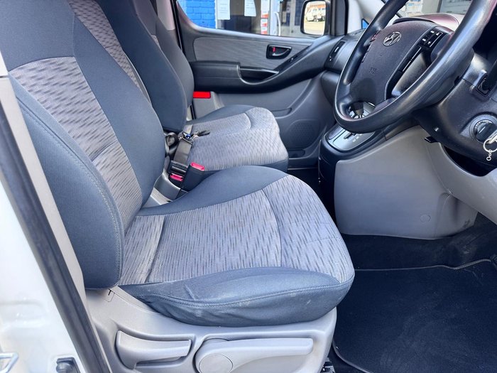 2017 Hyundai iLoad TQ3-V Series II MY18 Creamy White