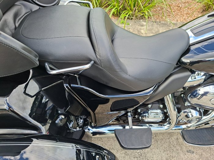 2025 HARLEY-DAVIDSON FLHTCUTG TRI GLIDE U/CLC 114