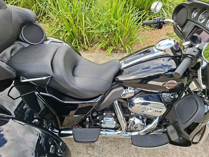 2025 HARLEY-DAVIDSON FLHTCUTG TRI GLIDE U/CLC 114