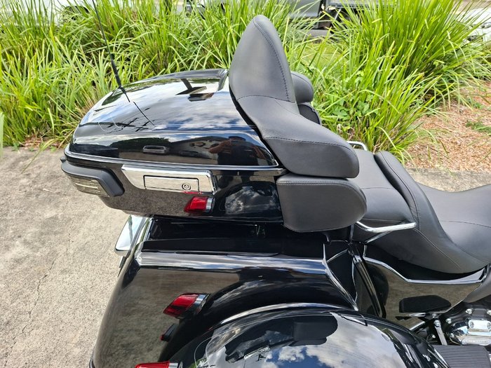2025 HARLEY-DAVIDSON FLHTCUTG TRI GLIDE U/CLC 114