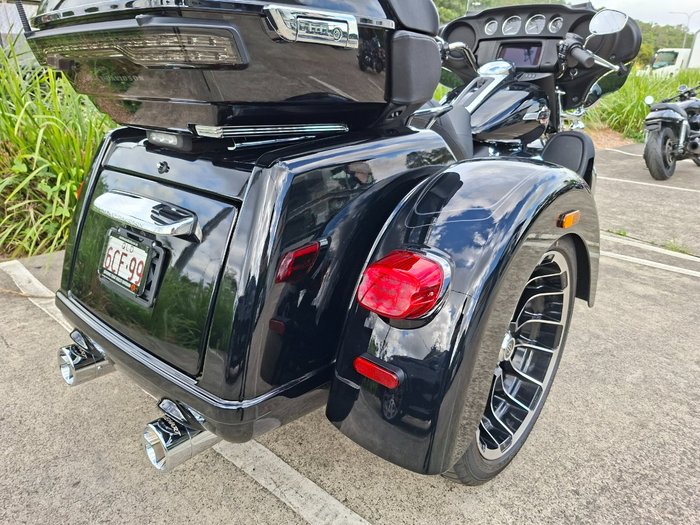 2025 HARLEY-DAVIDSON FLHTCUTG TRI GLIDE U/CLC 114