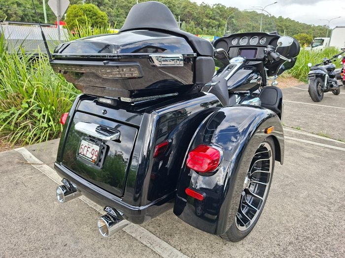 2025 HARLEY-DAVIDSON FLHTCUTG TRI GLIDE U/CLC 114