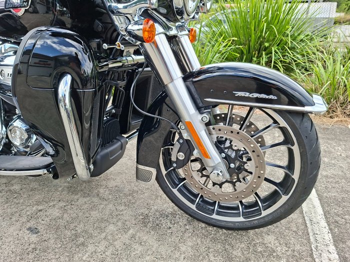 2025 HARLEY-DAVIDSON FLHTCUTG TRI GLIDE U/CLC 114