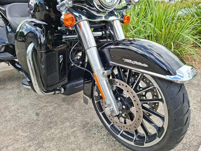 2025 HARLEY-DAVIDSON FLHTCUTG TRI GLIDE U/CLC 114