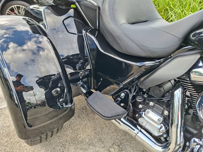 2025 HARLEY-DAVIDSON FLHTCUTG TRI GLIDE U/CLC 114