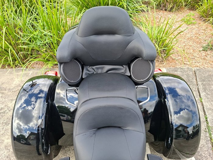 2025 HARLEY-DAVIDSON FLHTCUTG TRI GLIDE U/CLC 114