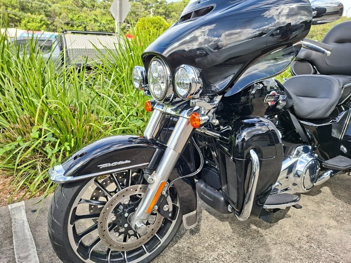 2025 HARLEY-DAVIDSON FLHTCUTG TRI GLIDE U/CLC 114