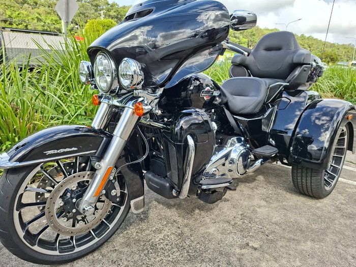 2025 HARLEY-DAVIDSON FLHTCUTG TRI GLIDE U/CLC 114