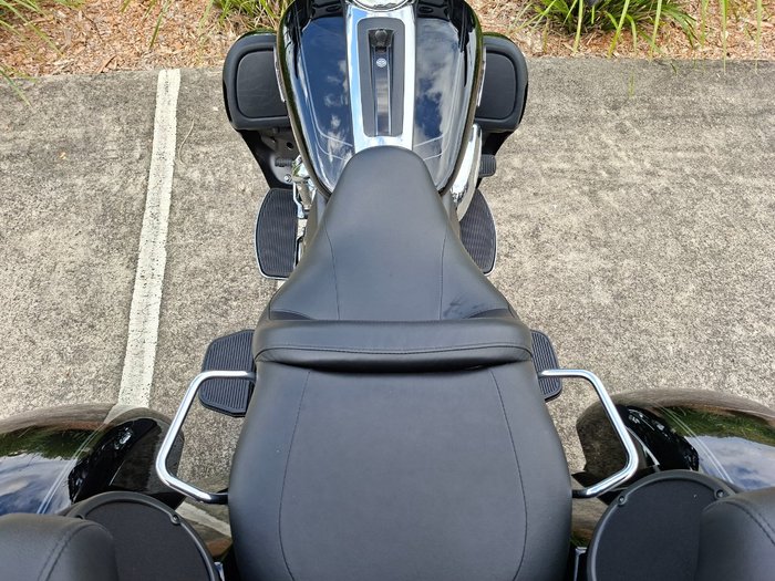 2025 HARLEY-DAVIDSON FLHTCUTG TRI GLIDE U/CLC 114
