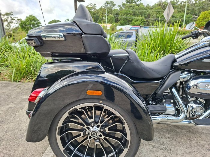2025 HARLEY-DAVIDSON FLHTCUTG TRI GLIDE U/CLC 114