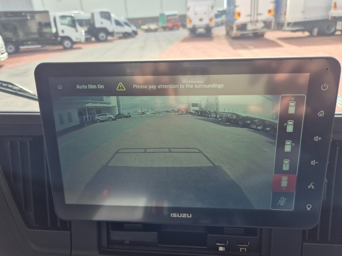 2026 Isuzu Trucks NLR 45-150 NLR 45-150 AUTO SWB Traypack