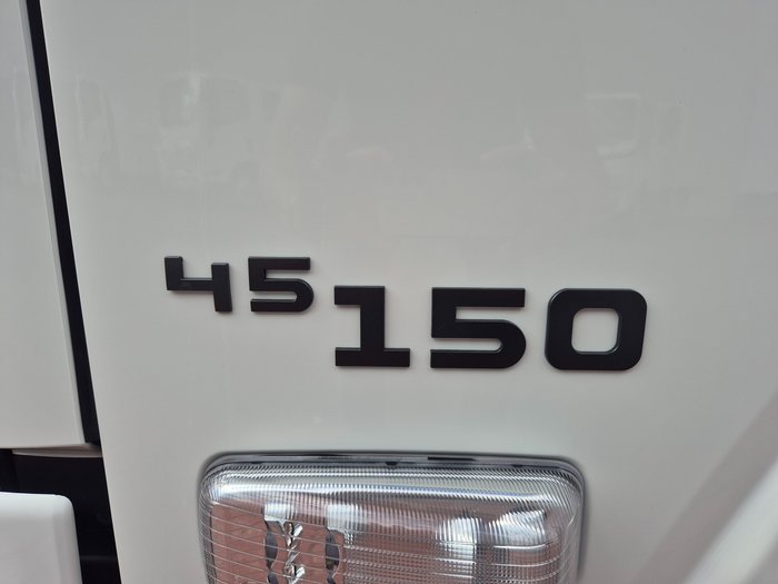 2026 Isuzu Trucks NLR 45-150 NLR 45-150 AUTO SWB Traypack