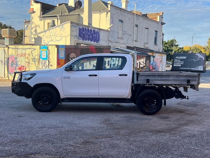 2019 Toyota Hilux SR