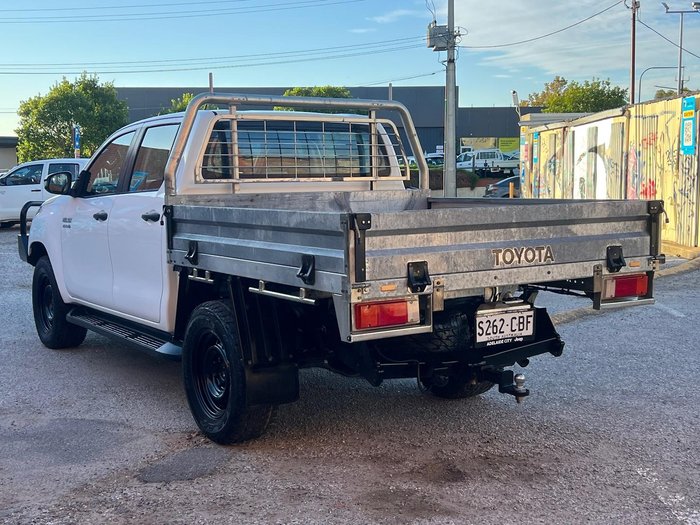 2019 Toyota Hilux SR