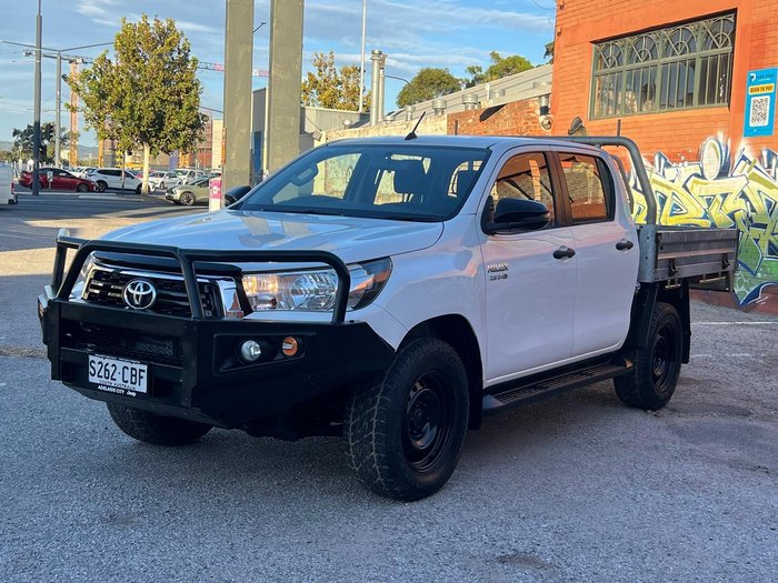 2019 Toyota Hilux SR