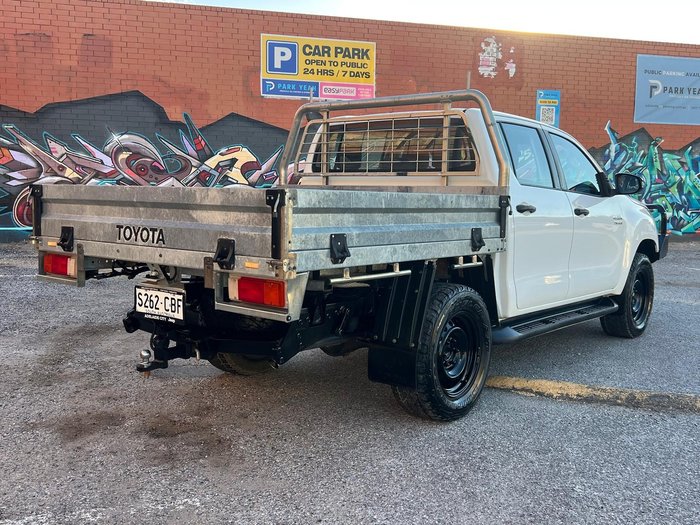 2019 Toyota Hilux SR