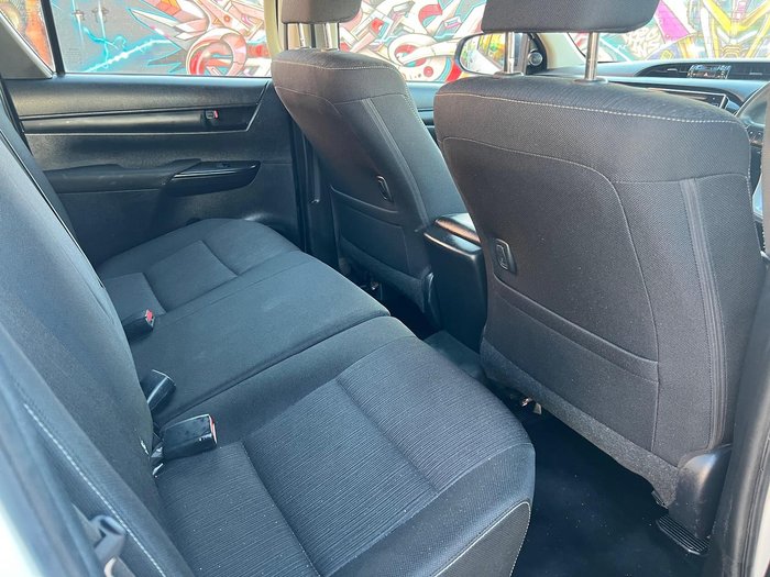 2019 Toyota Hilux SR