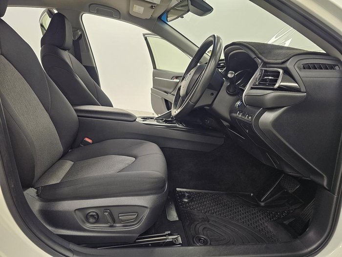 2019 Toyota Camry Ascent Sport ASV70R Glacier White
