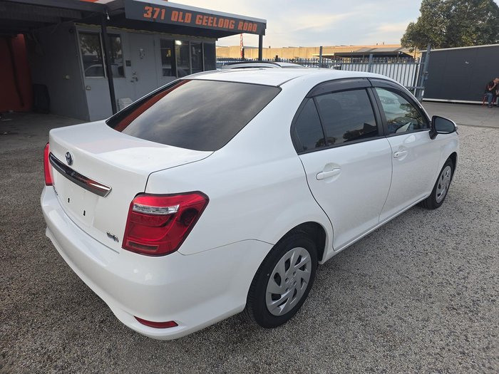2019 Toyota Corolla Axio Hybrid NKE165 White