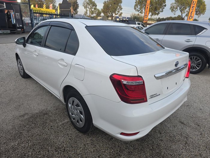 2019 Toyota Corolla Axio Hybrid NKE165 White