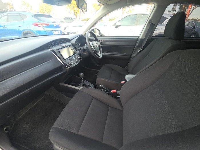 2019 Toyota Corolla Axio Hybrid NKE165 White