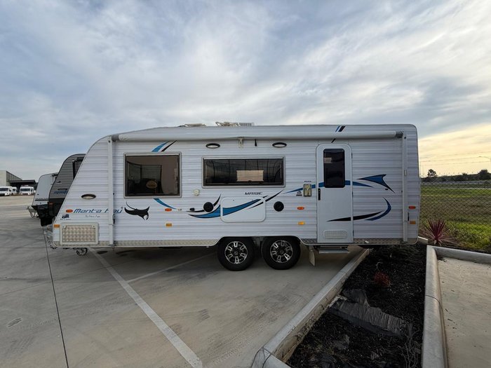 2014 New Age Caravans Manta Ray Mr19e