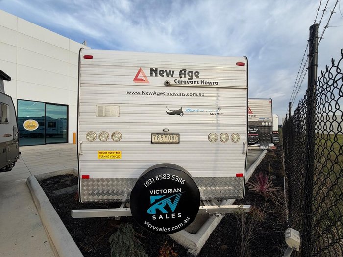 2014 New Age Caravans Manta Ray Mr19e