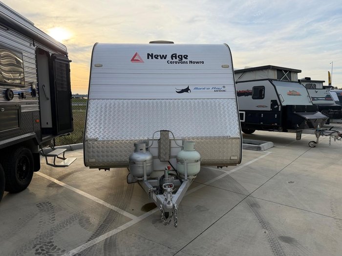 2014 New Age Caravans Manta Ray Mr19e