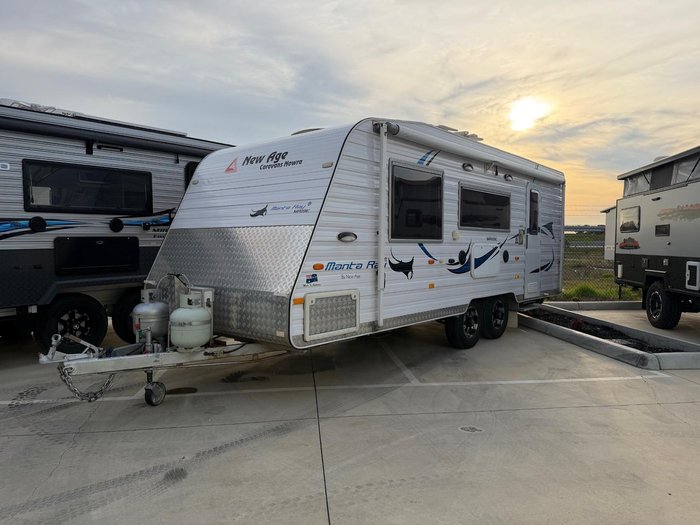 2014 New Age Caravans Manta Ray Mr19e