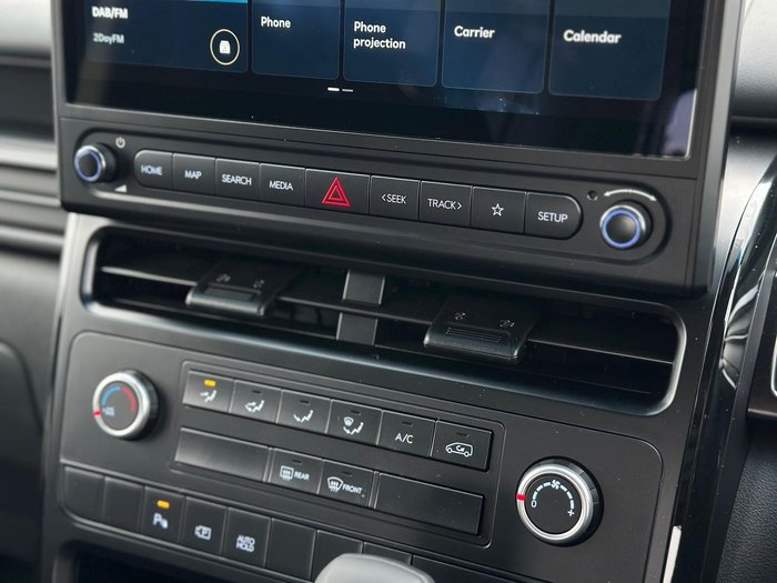 2026 Hyundai STARIA LOAD