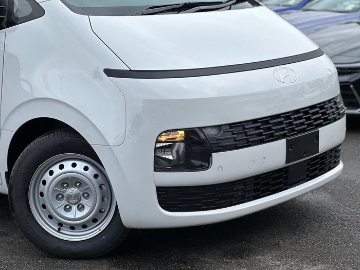 2026 Hyundai STARIA LOAD