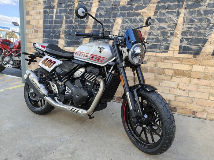 2026 TRIUMPH TRACKER 400 ROAD SILVER