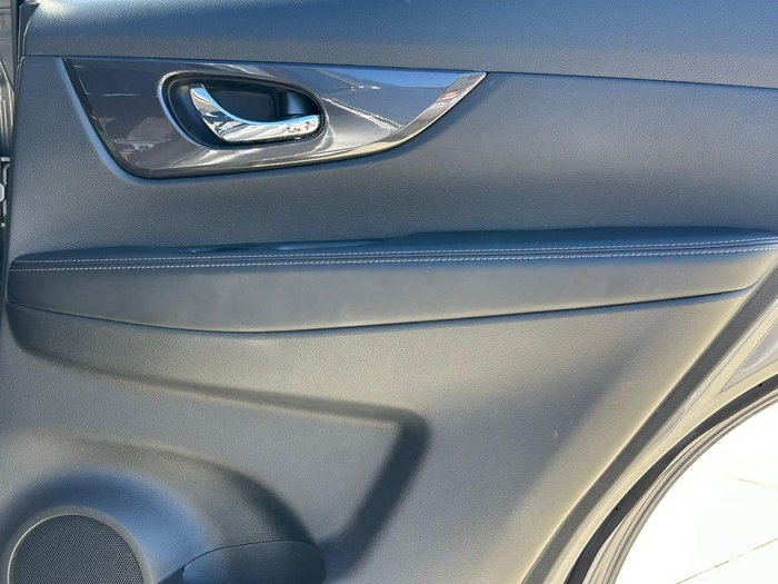 2017 Nissan X-TRAIL ST