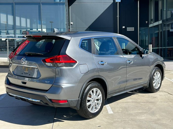 2017 Nissan X-TRAIL ST