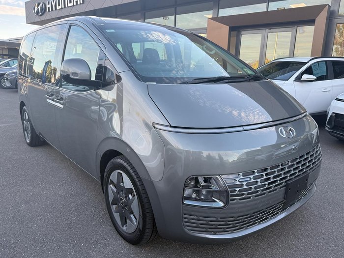 2022 Hyundai STARIA