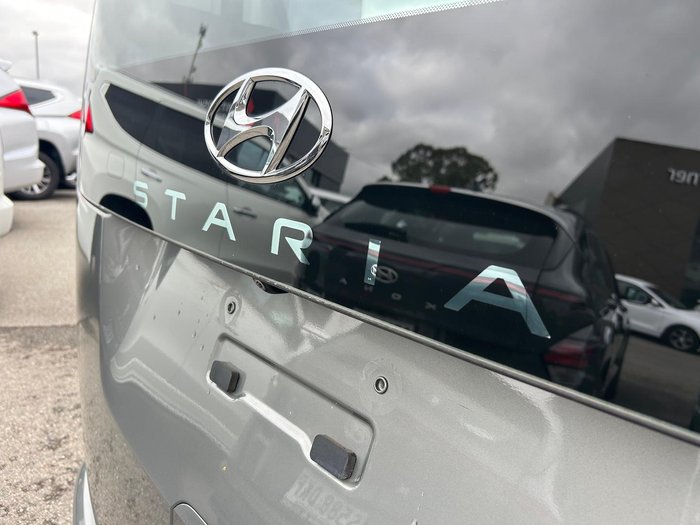 2022 Hyundai STARIA