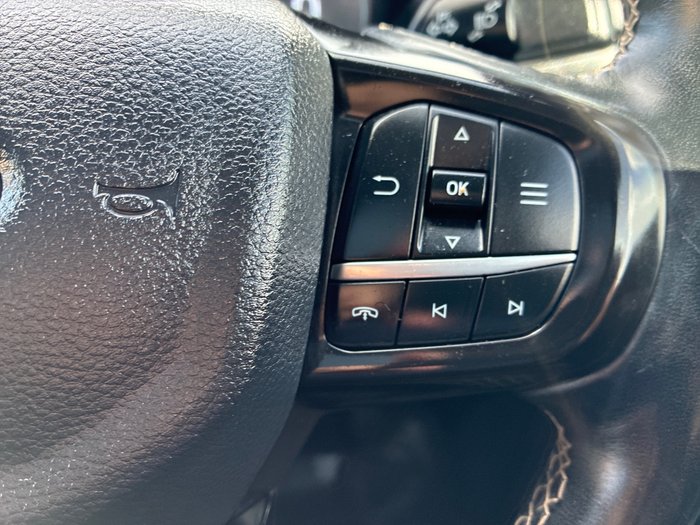 2023 Ford Everest Platinum