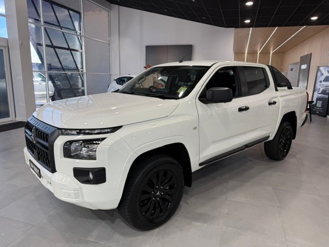 2025 MITSUBISHI Triton