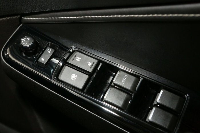 2023 Isuzu MU-X LS-T