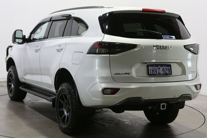 2023 Isuzu MU-X LS-T