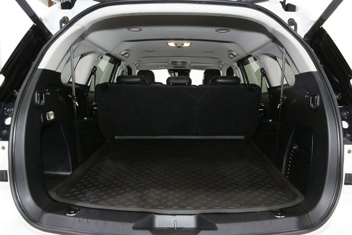 2023 Isuzu MU-X LS-T