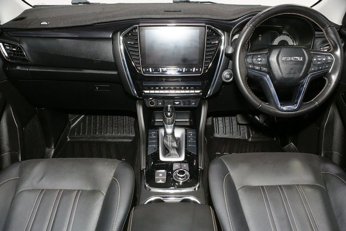 2023 Isuzu MU-X LS-T