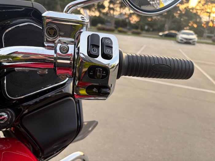 2021 Indian CHALLENGER LIMITED Red