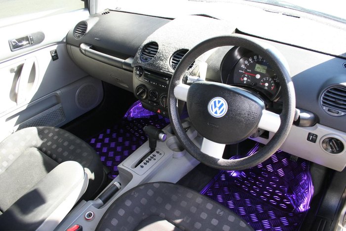 2000 Volkswagen Beetle 9C Silver Arrow