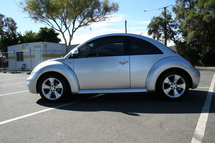 2000 Volkswagen Beetle 9C Silver Arrow