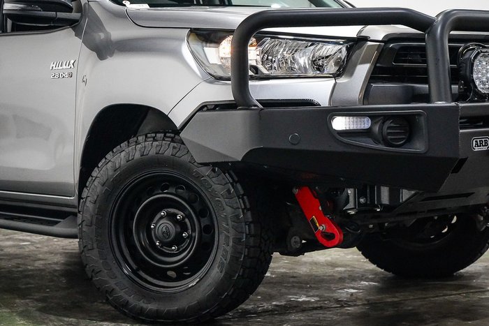 2022 Toyota Hilux SR
